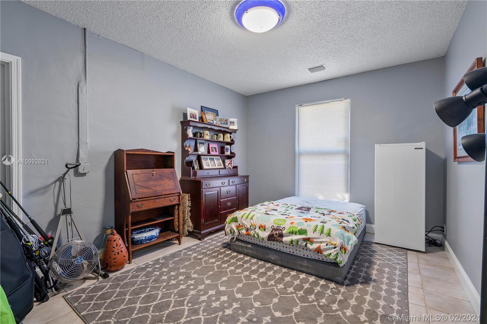 OAK WOOD - Residential