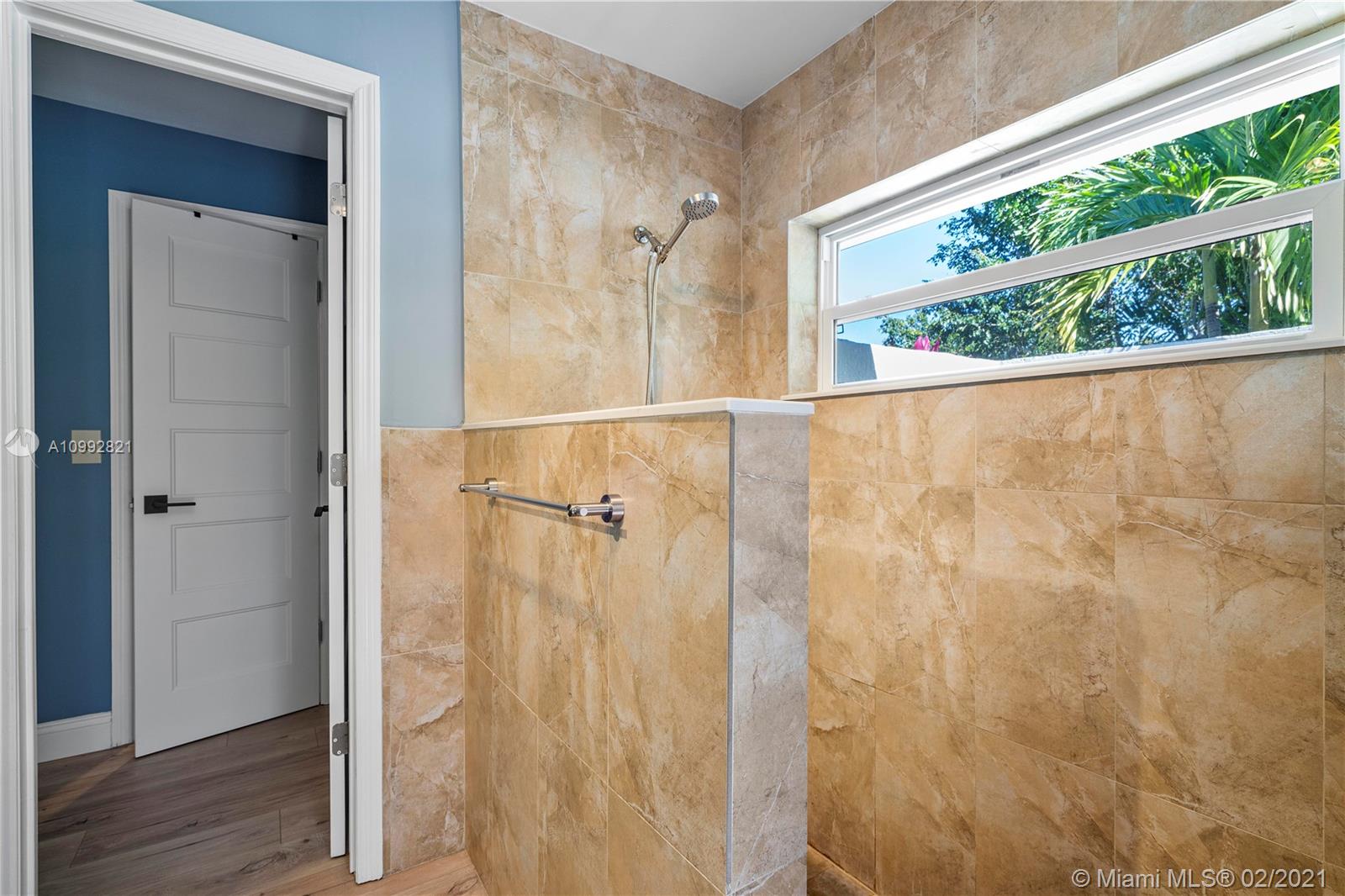 OAK WOOD - Residential