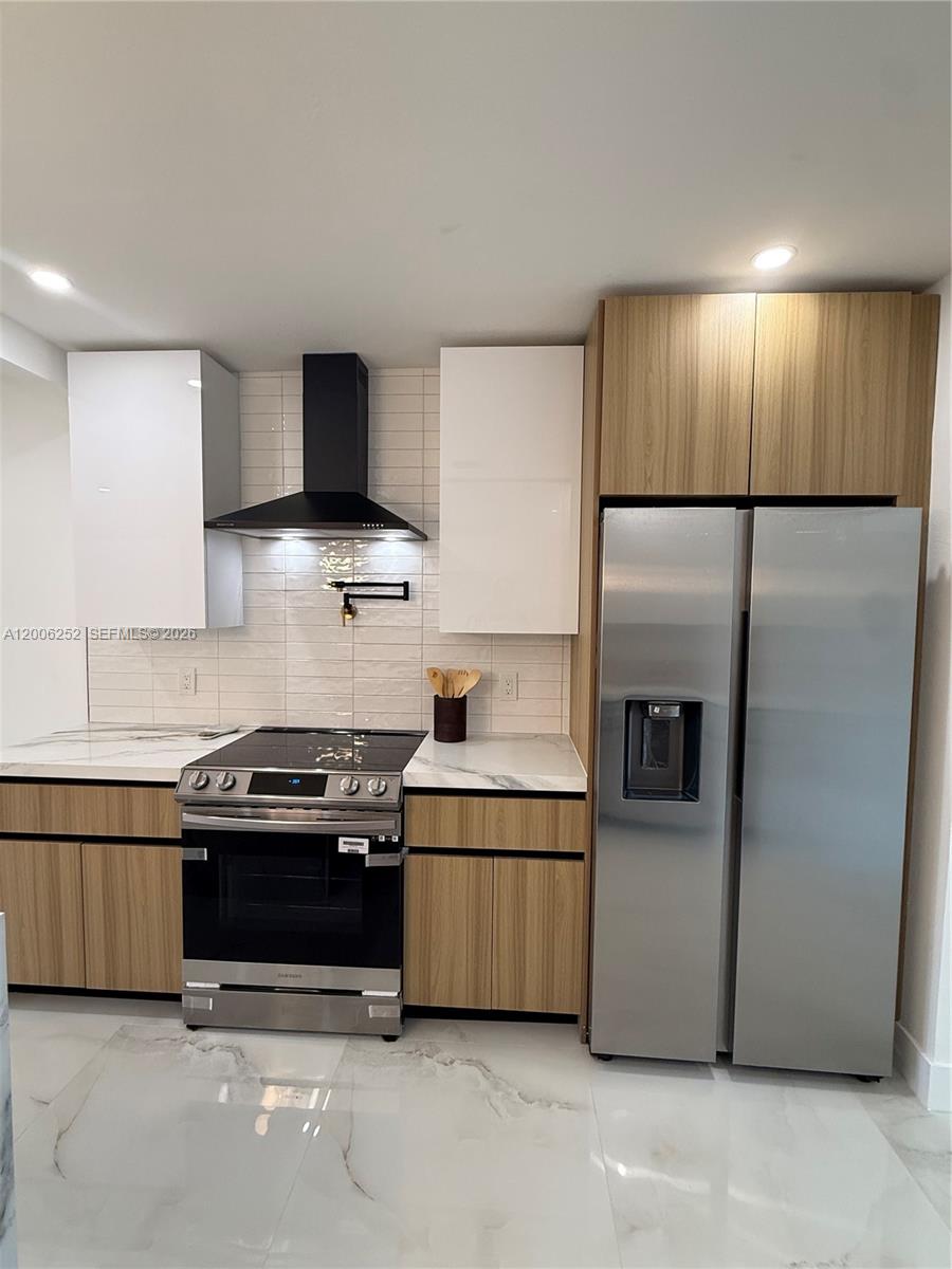 LAWNDALE 4TH ADDN - Residential