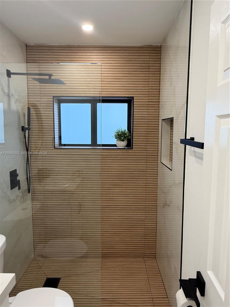 LAWNDALE 4TH ADDN - Residential