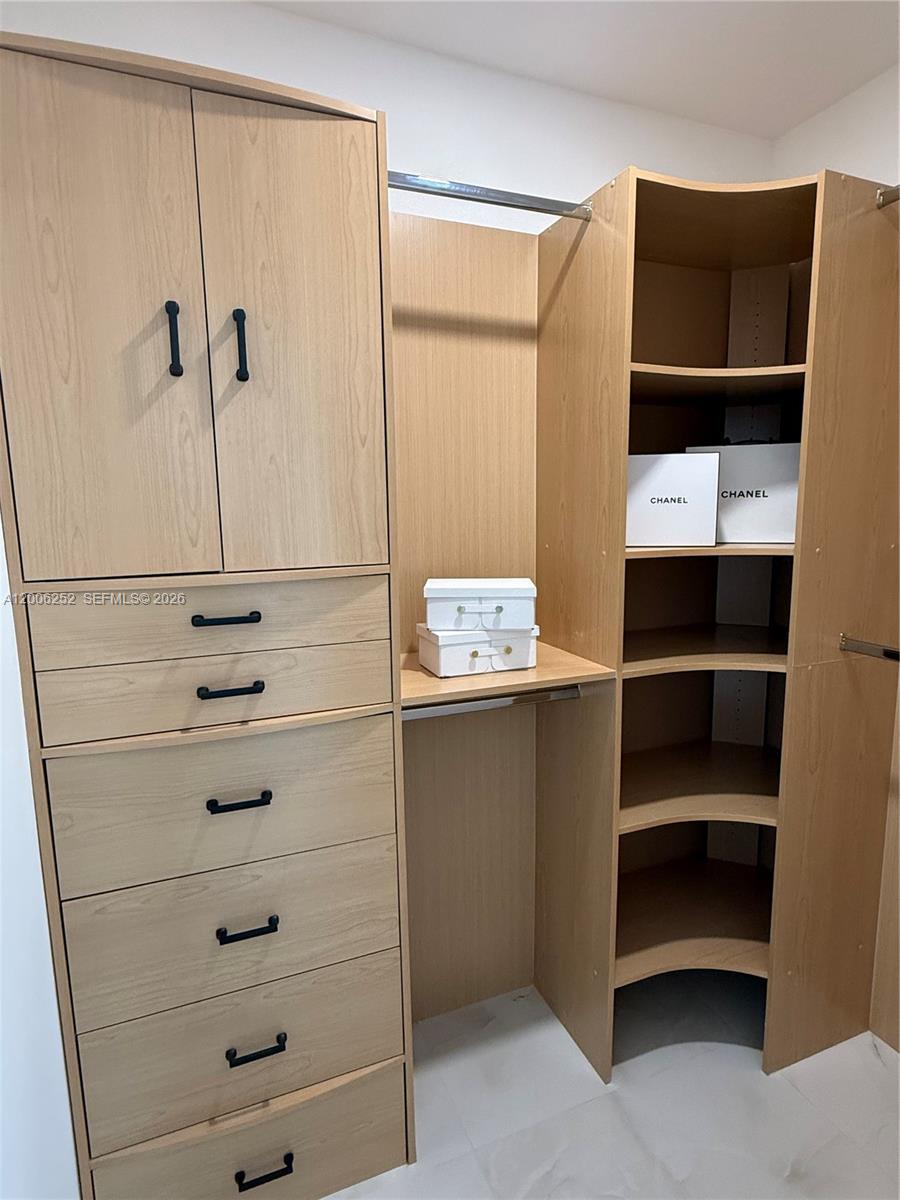 LAWNDALE 4TH ADDN - Residential