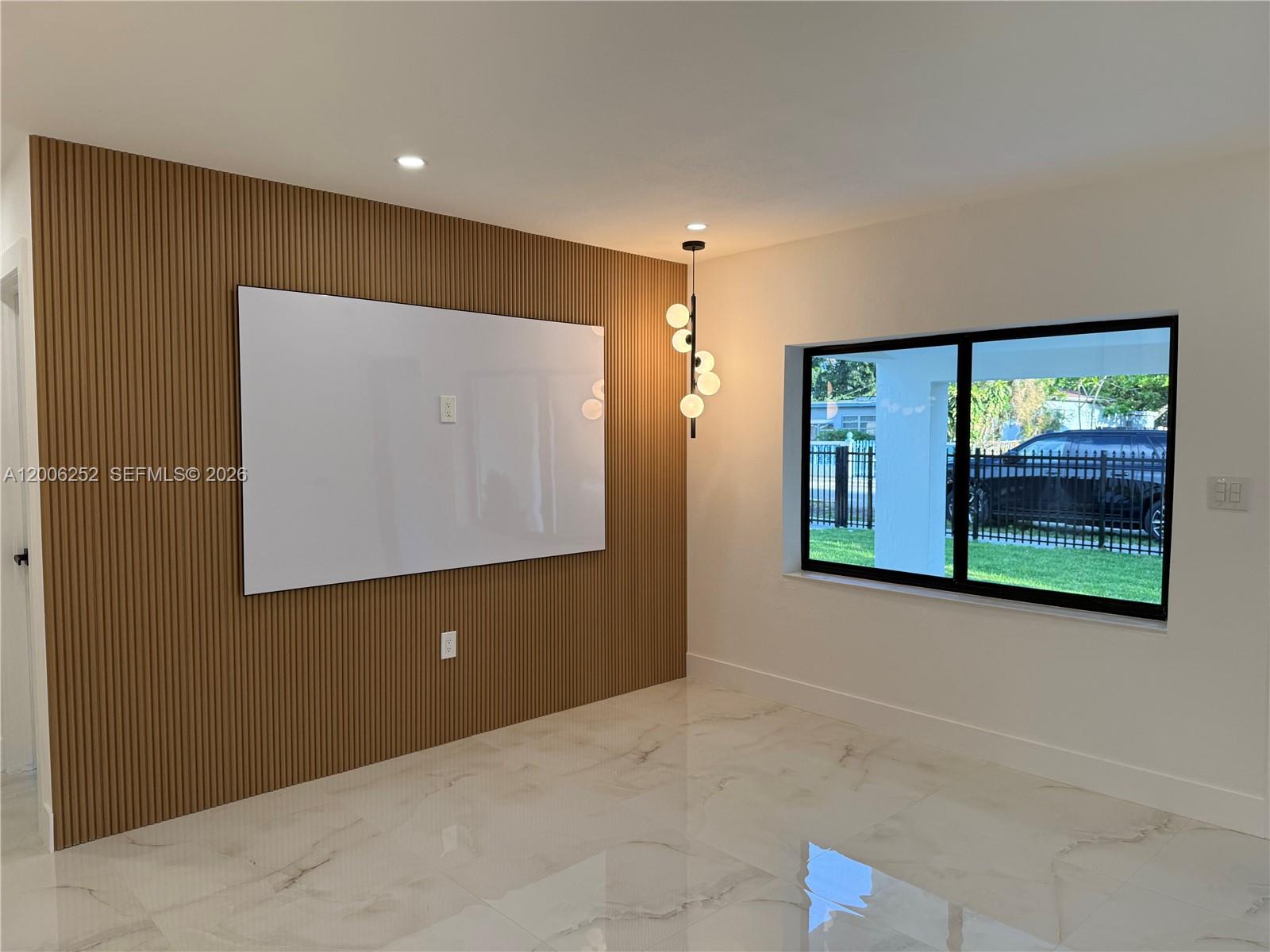 LAWNDALE 4TH ADDN - Residential