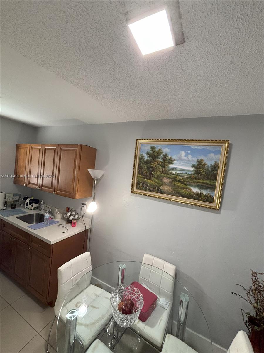 1911 NW 30th St 3