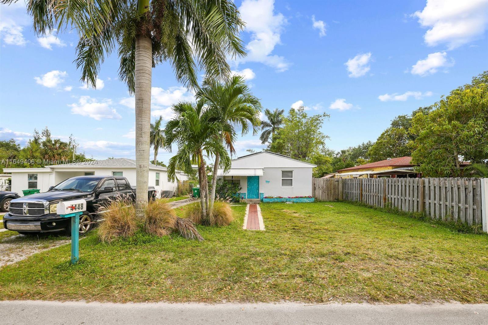 BROWARD GARDENS - Residential