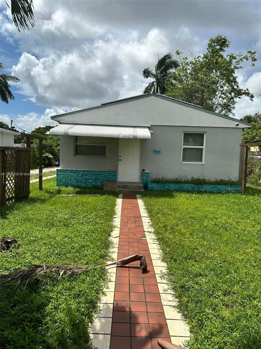 BROWARD GARDENS - Residential