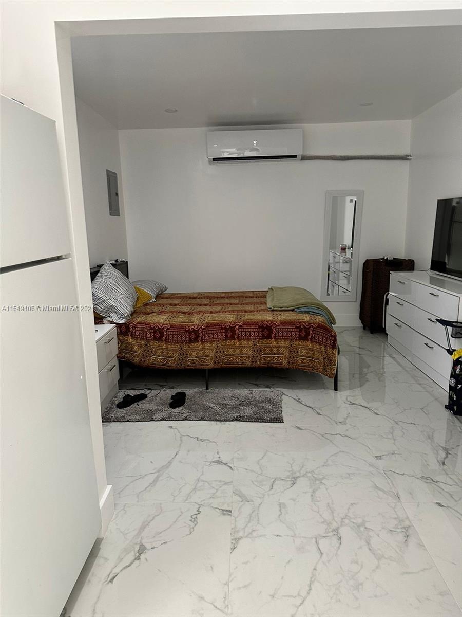 BROWARD GARDENS - Residential