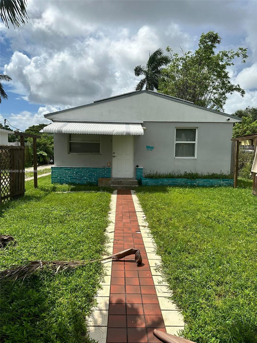 BROWARD GARDENS - Residential