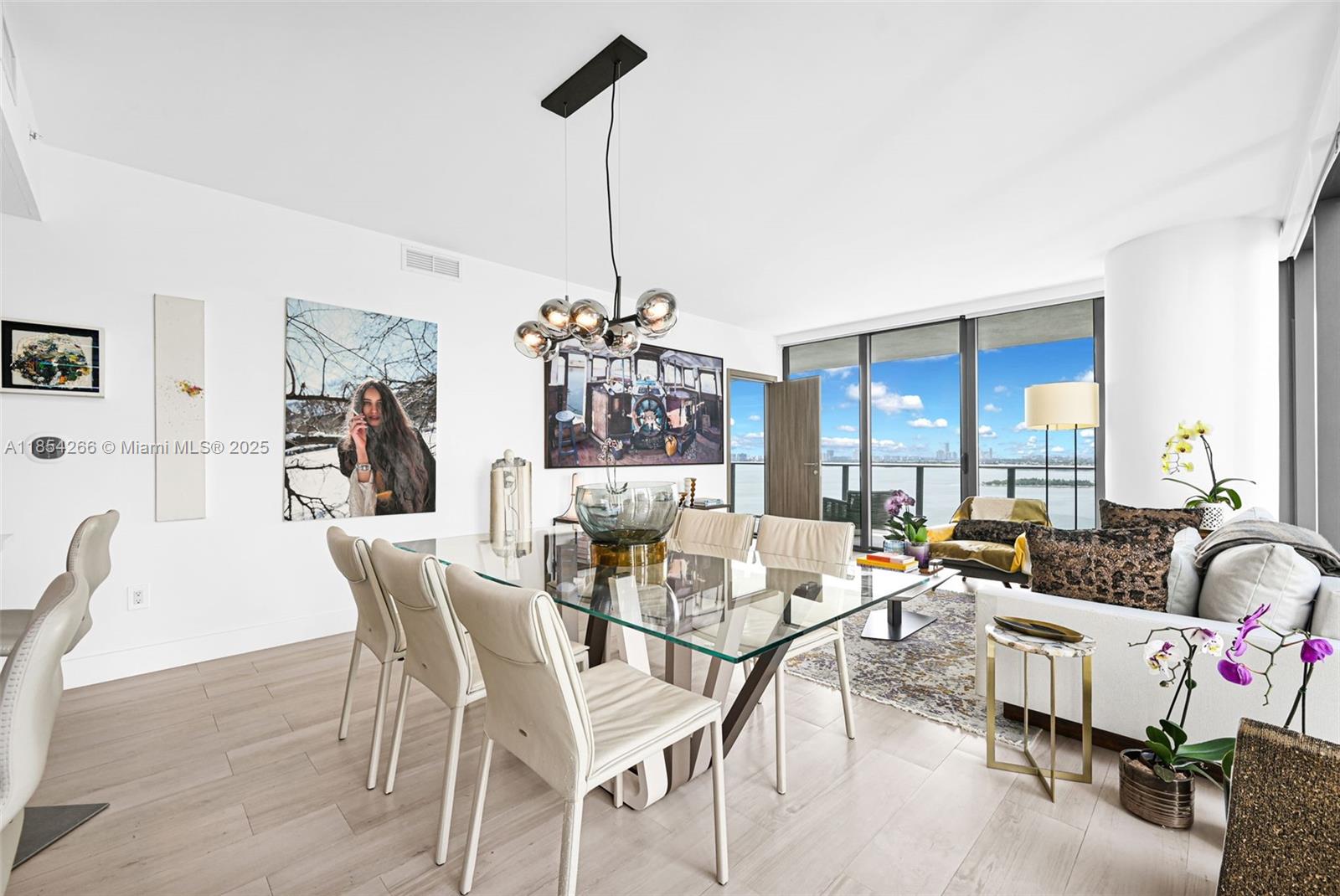 PARAISO BAY CONDO - Residential