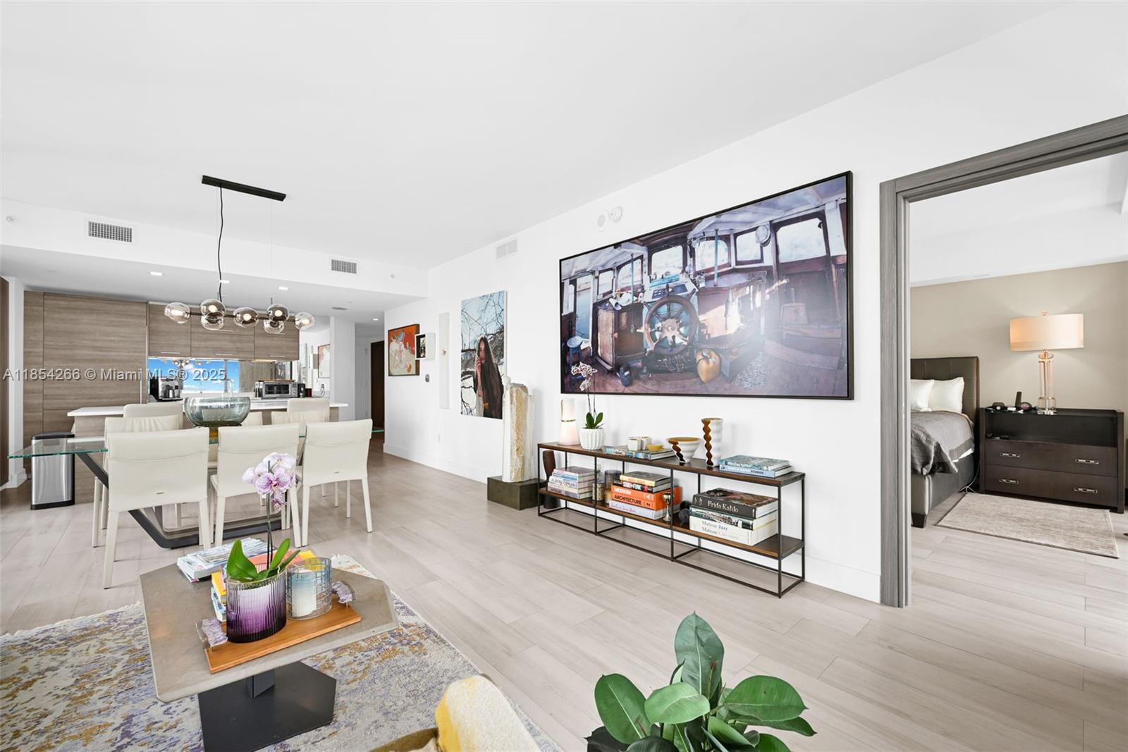 PARAISO BAY CONDO - Residential