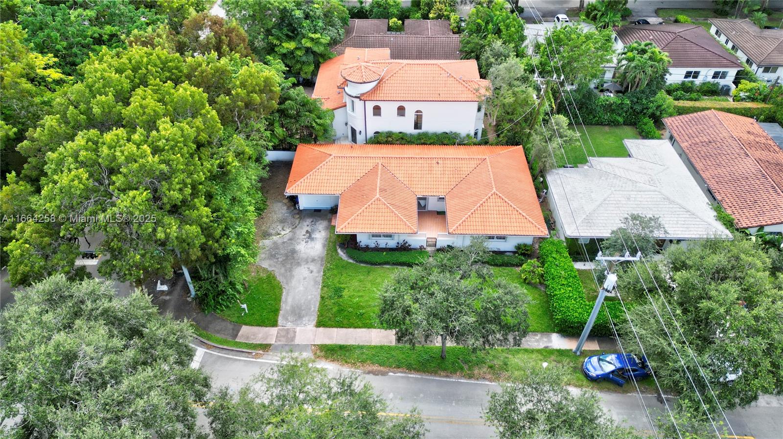 Property for Sale at 400 Amalfi Ave, Coral Gables, Broward County, Florida - Bedrooms: 3 
Bathrooms: 2  - $1,350,000