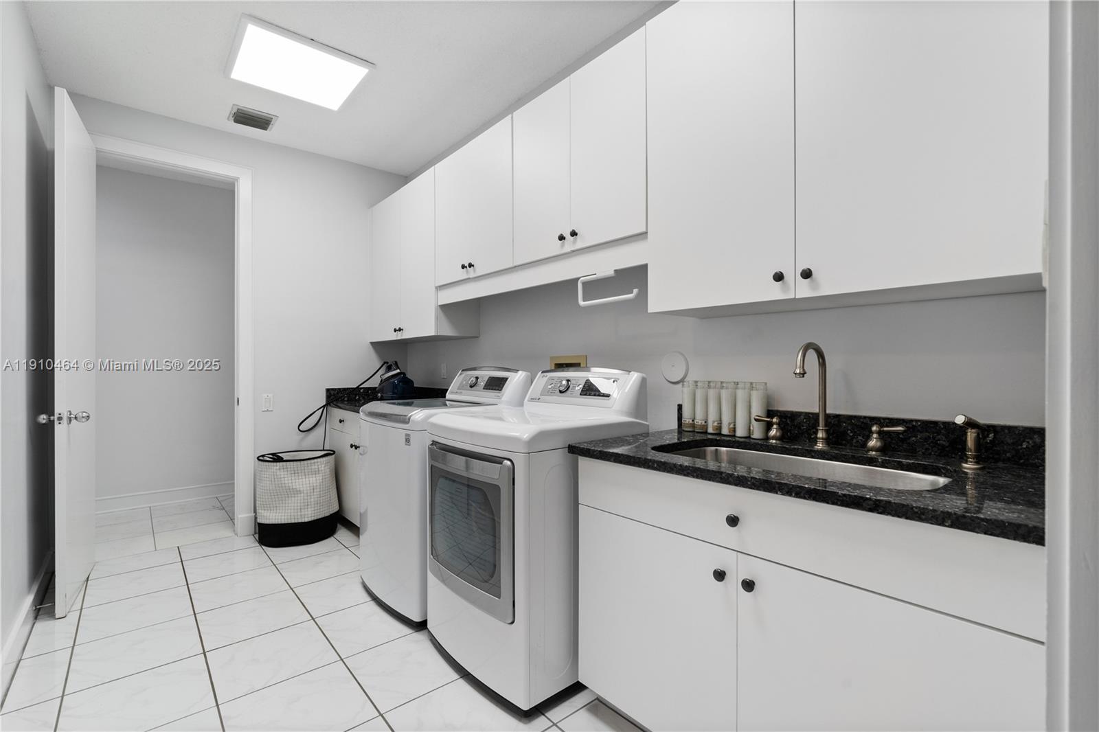 WINDMILL RANCH ESTATES - Residential