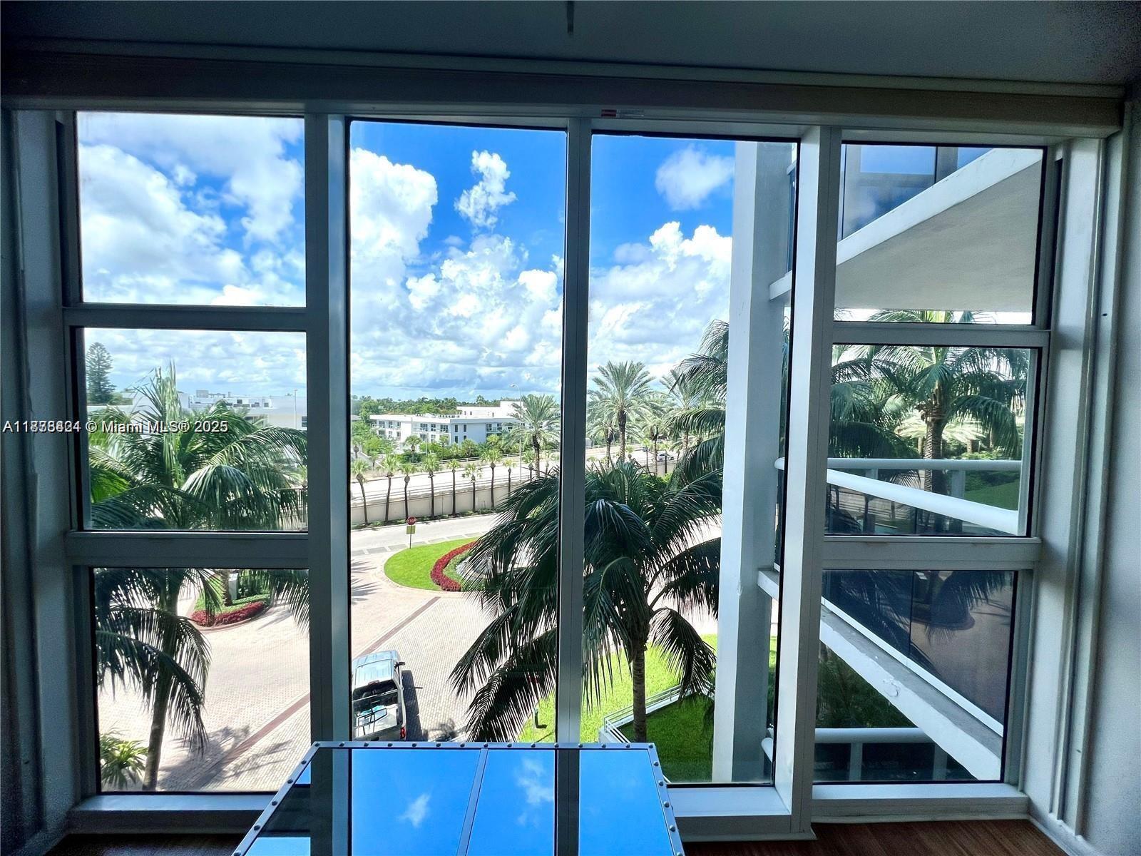 HARBOUR HOUSE - Residential