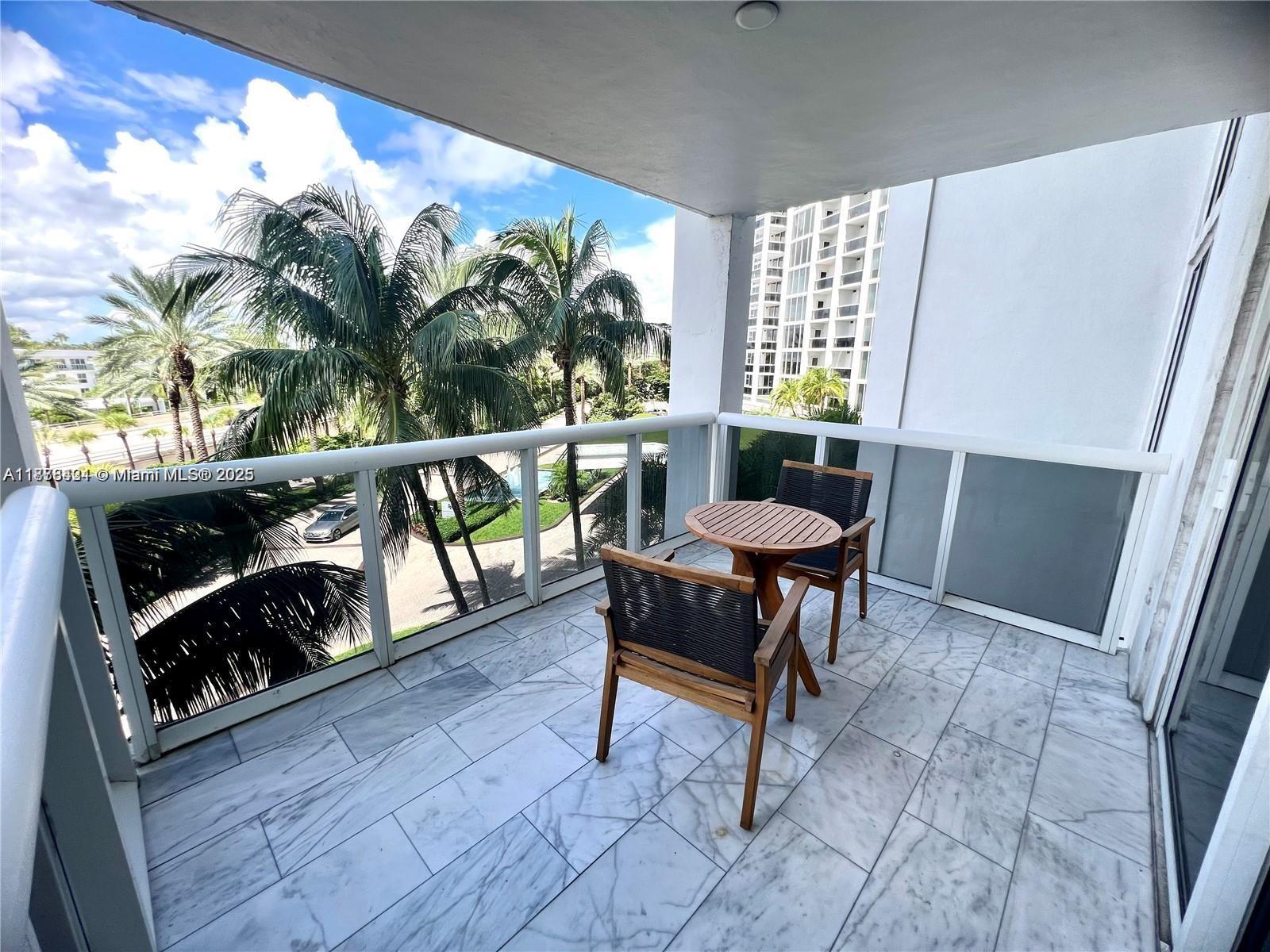 HARBOUR HOUSE - Residential