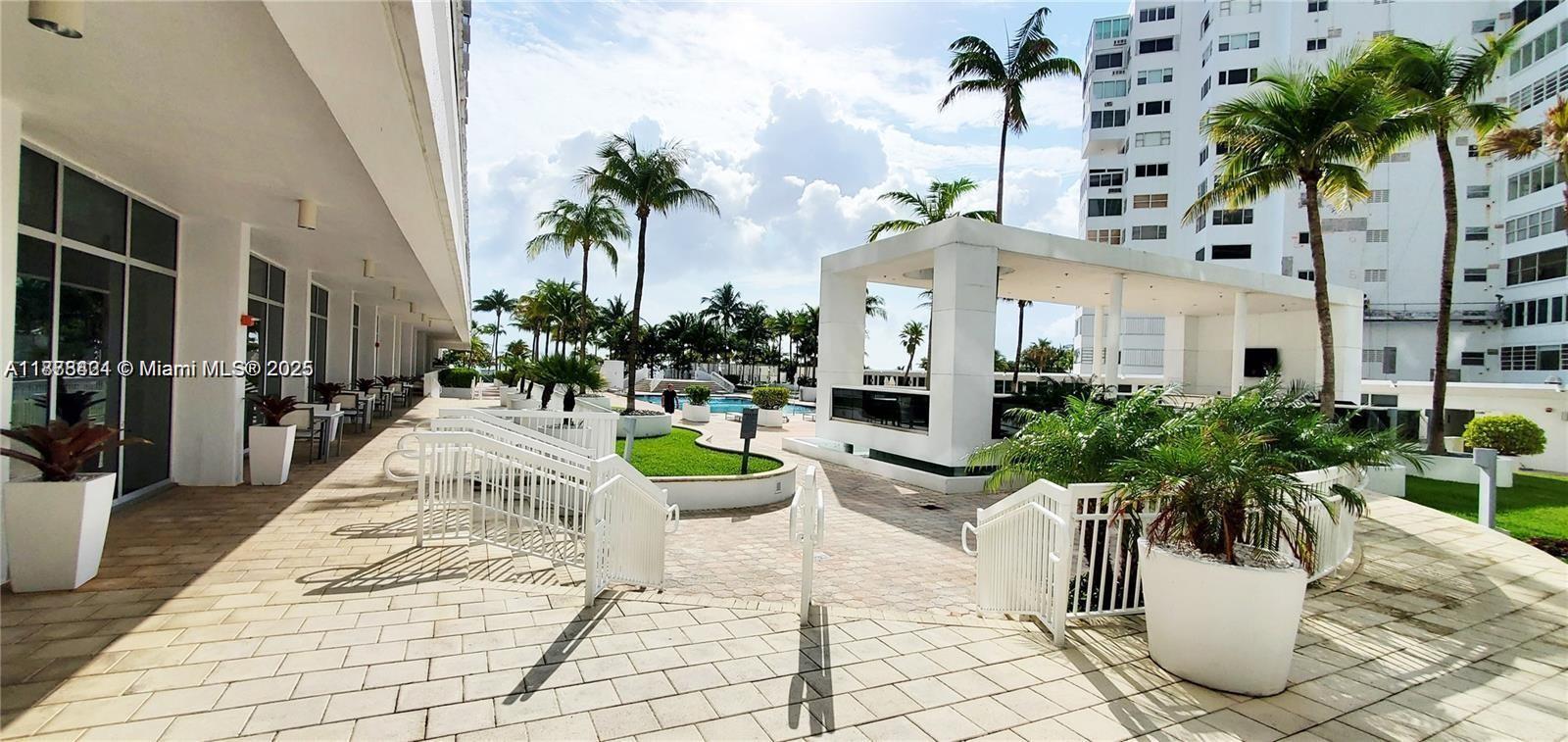 HARBOUR HOUSE - Residential