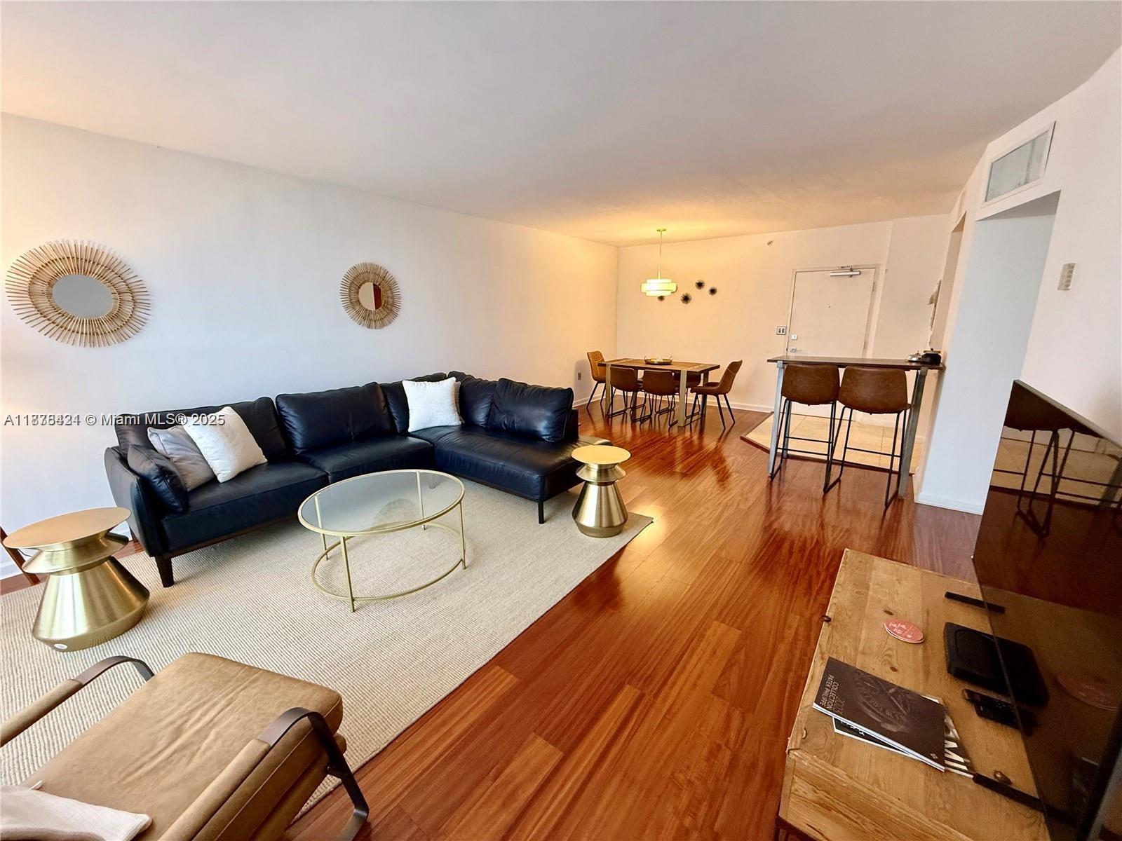 HARBOUR HOUSE - Residential