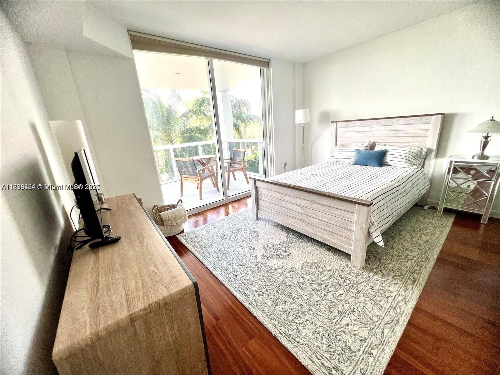 HARBOUR HOUSE - Residential