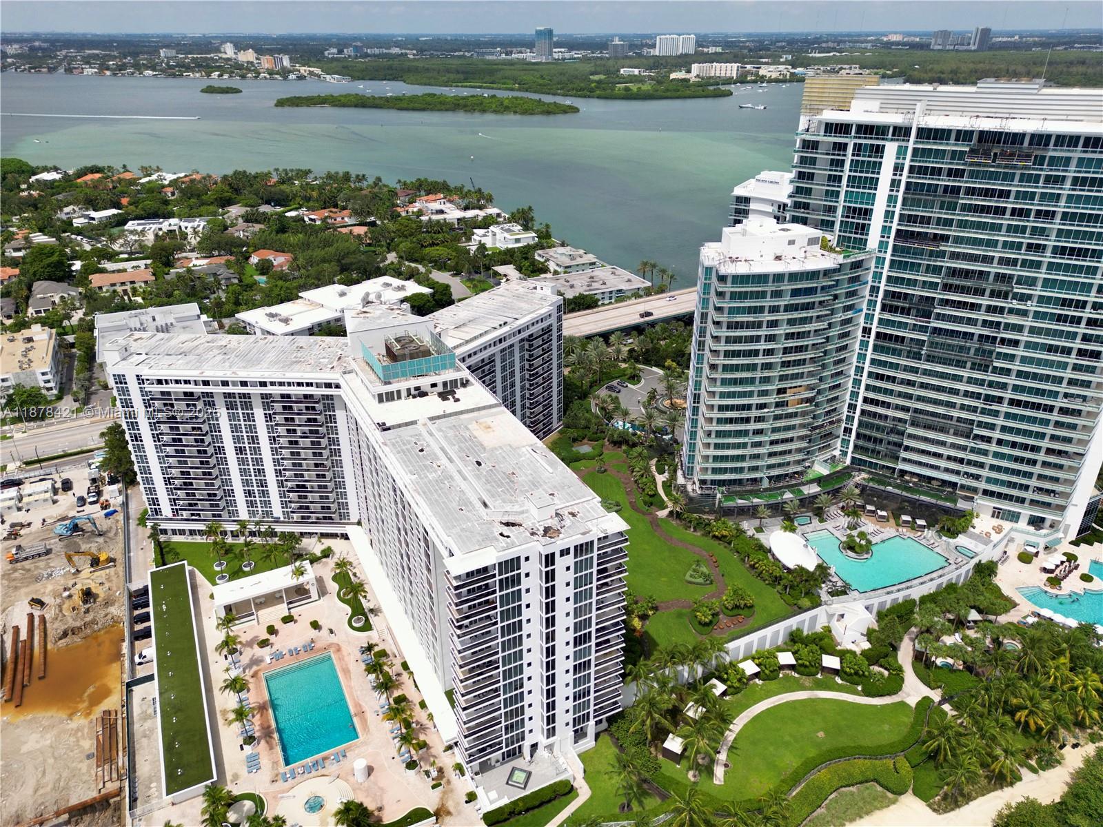 HARBOUR HOUSE - Residential