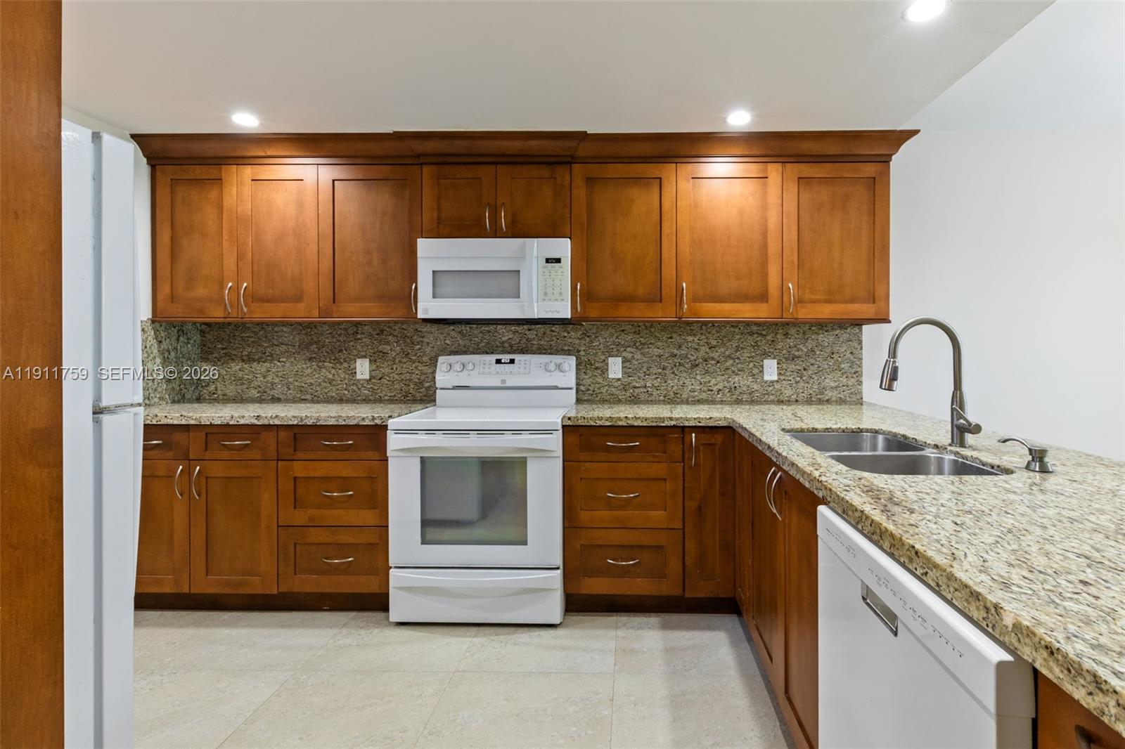 WOODMONT APT HOMES 67A - Residential