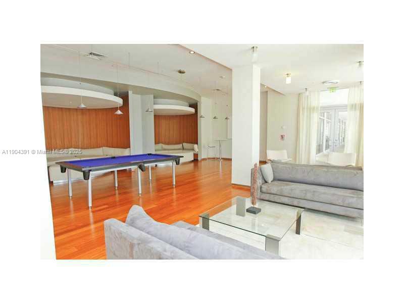 HARBOUR HOUSE CONDO - Residential Lease