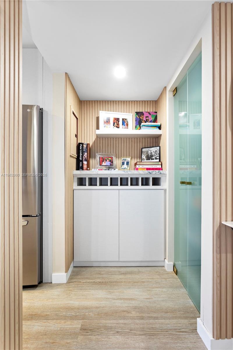 WEST BAY PLAZA CONDO - Residential