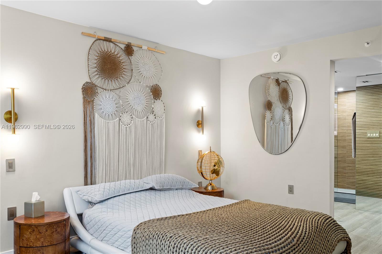 WEST BAY PLAZA CONDO - Residential