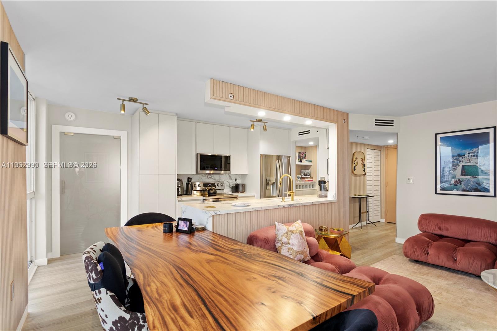 WEST BAY PLAZA CONDO - Residential