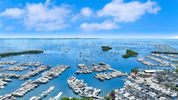 2627 S BAYSHORE DR APT 1905, MIAMI, FL 33133 - Image 7f5a6b29f4bf7ce4b386cedfa4459b24/737565518