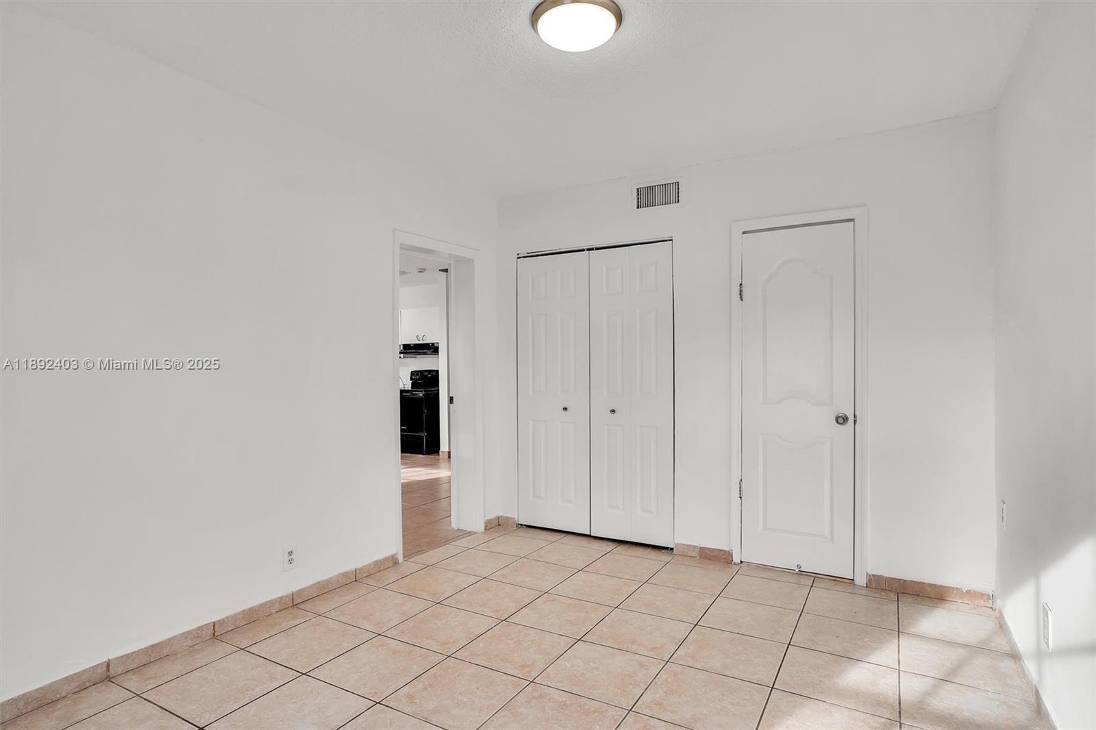 HIALEAH HOMESITES 1ST ADD - Residential