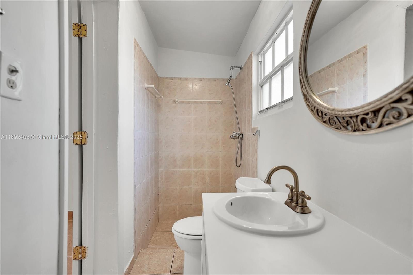 HIALEAH HOMESITES 1ST ADD - Residential