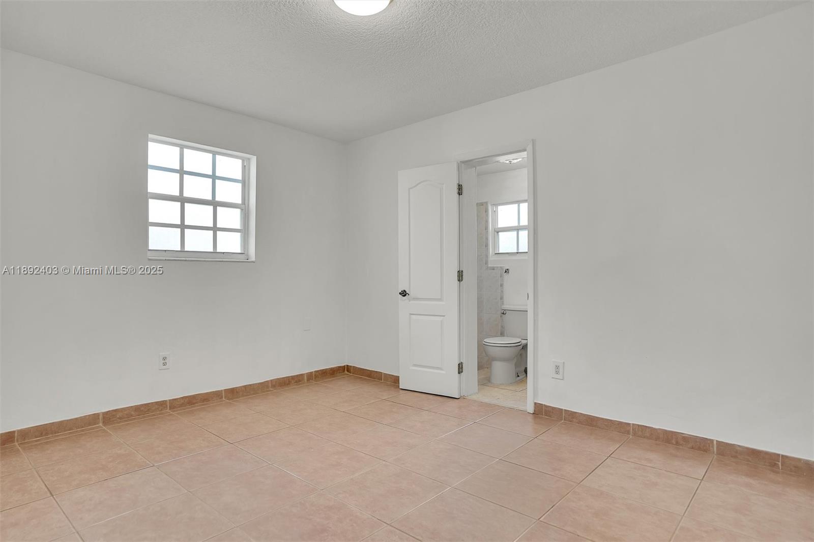 HIALEAH HOMESITES 1ST ADD - Residential