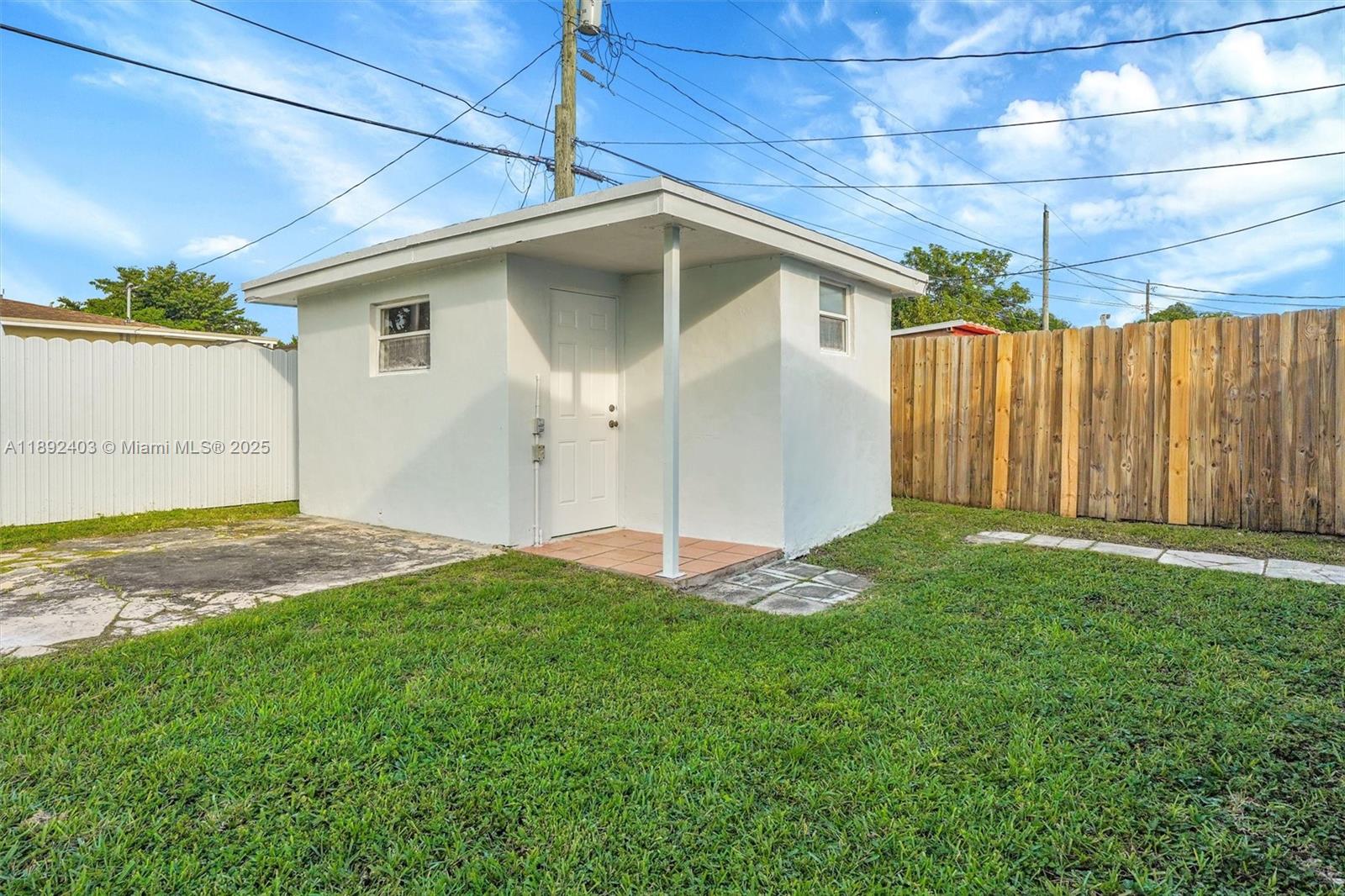 HIALEAH HOMESITES 1ST ADD - Residential