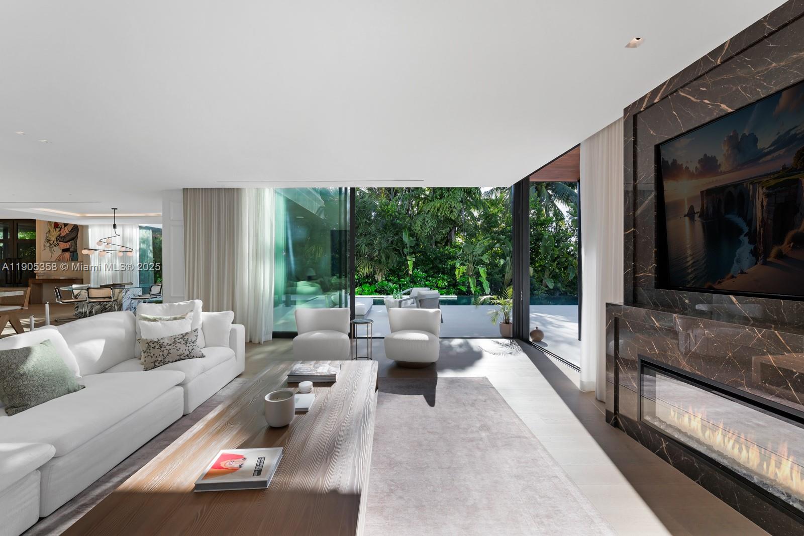 BISCAYNE POINT - Residential