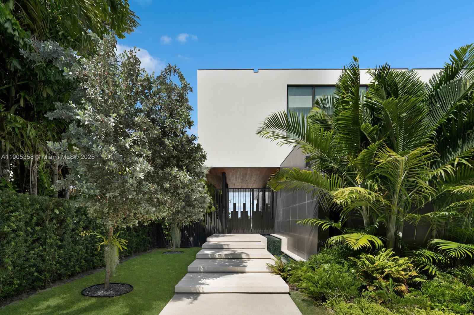 BISCAYNE POINT - Residential
