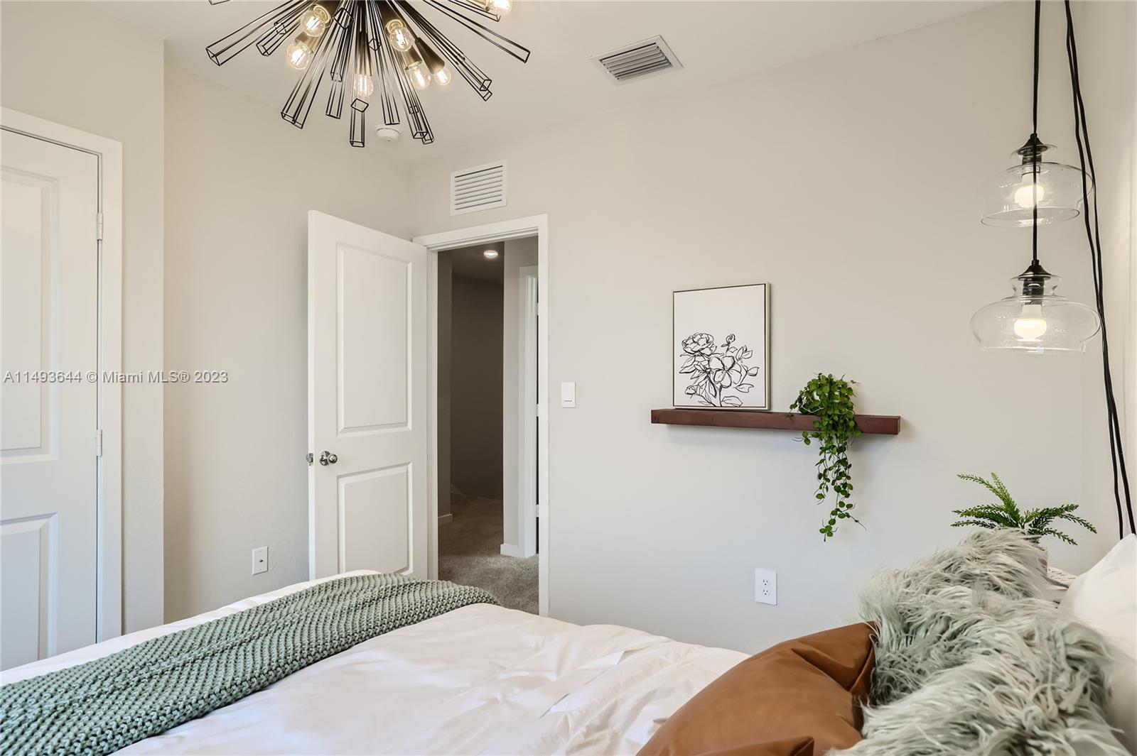 Sebastian Isles - Residential