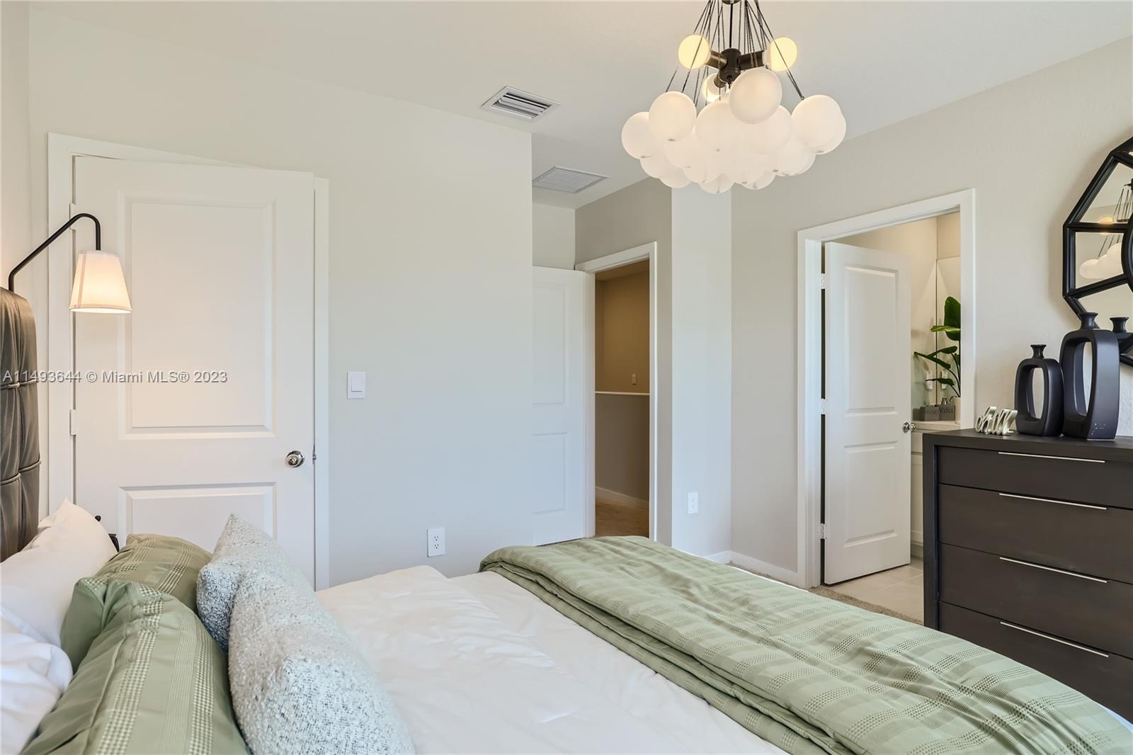 Sebastian Isles - Residential