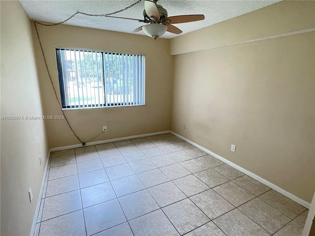 HAMPTON COURT CONDO - Residential