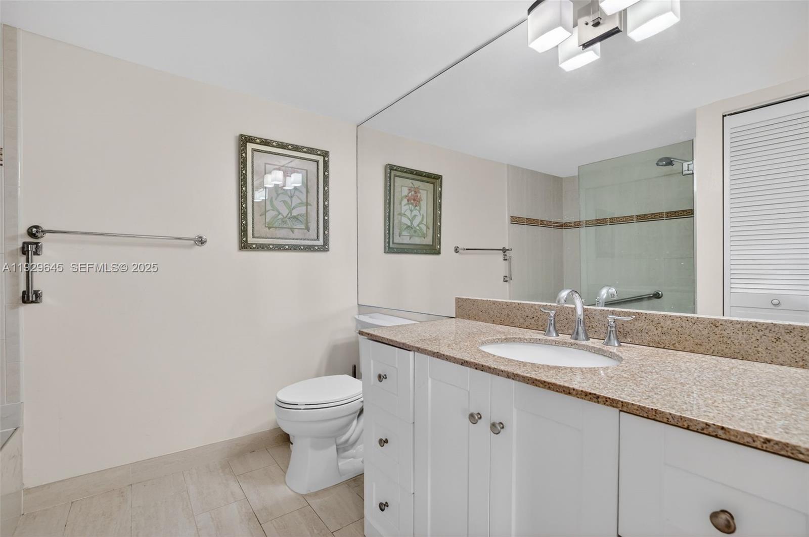 200 LESLIE CONDO - Residential