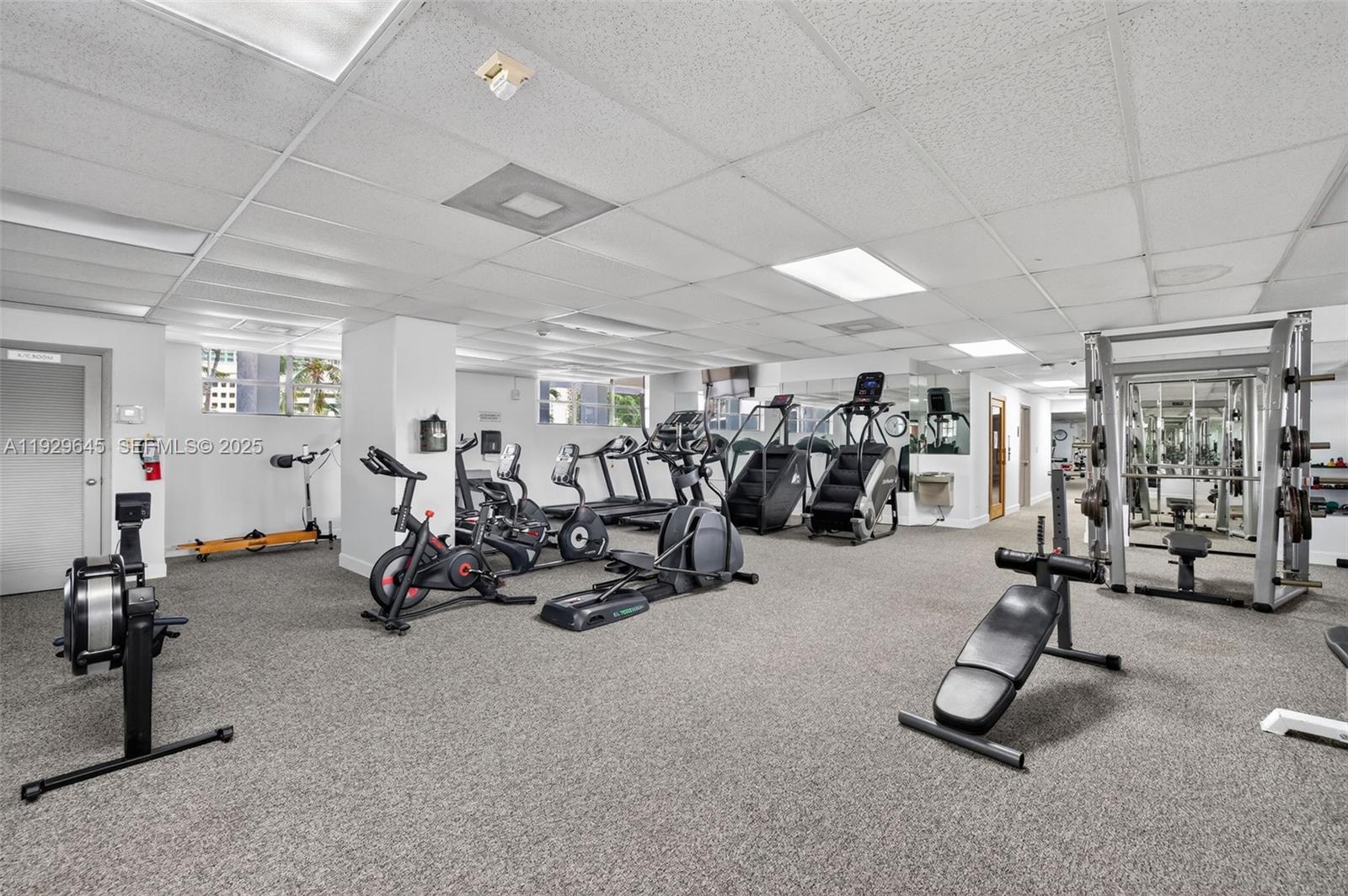 200 LESLIE CONDO - Residential