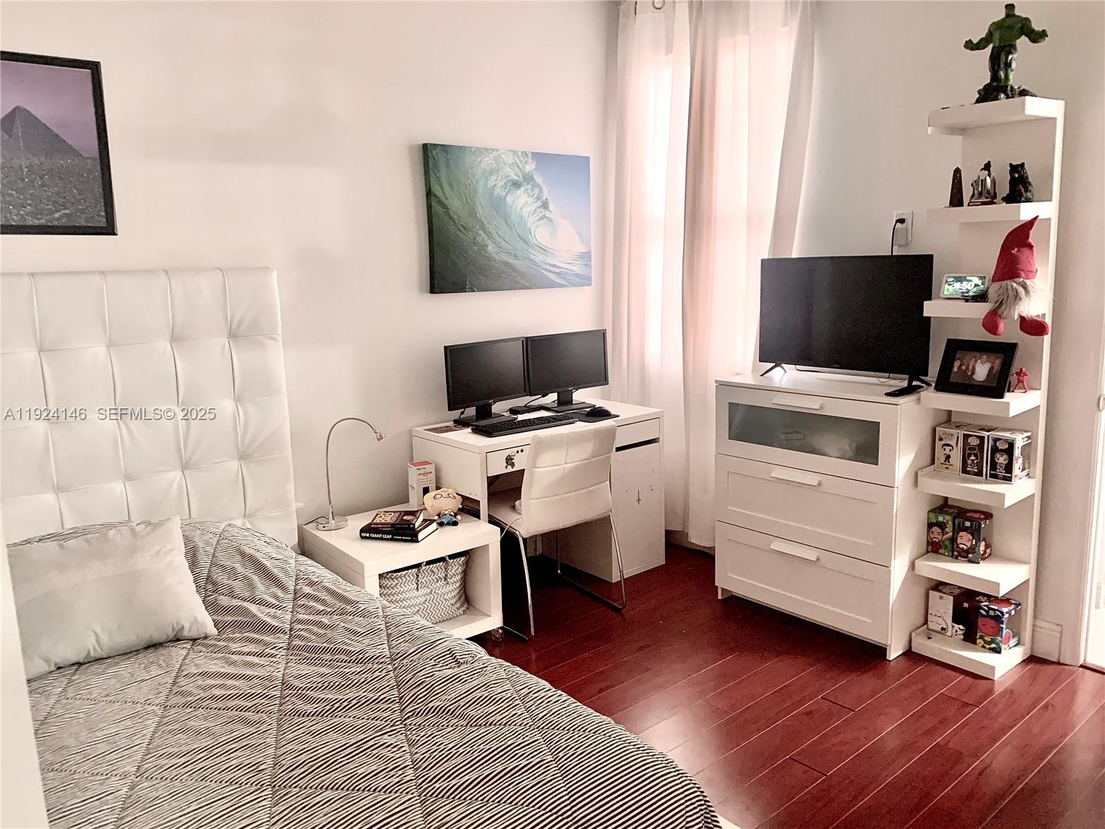 SECTORS 3 & 4 BOUNDARY PL - Residential Lease