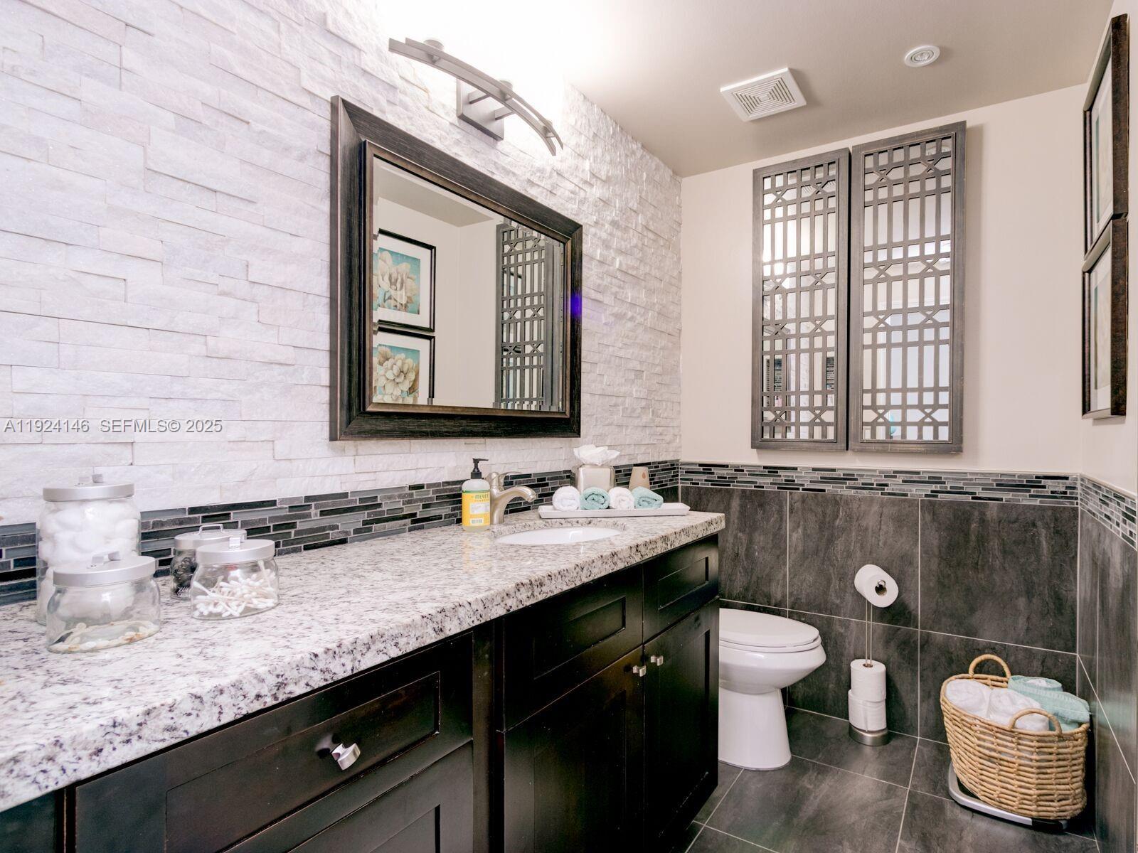 SECTORS 3 & 4 BOUNDARY PL - Residential Lease