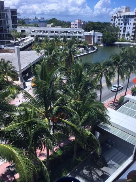 RONEY PALACE CONDO - Residential Lease