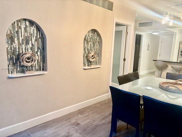 RONEY PALACE CONDO - Residential Lease