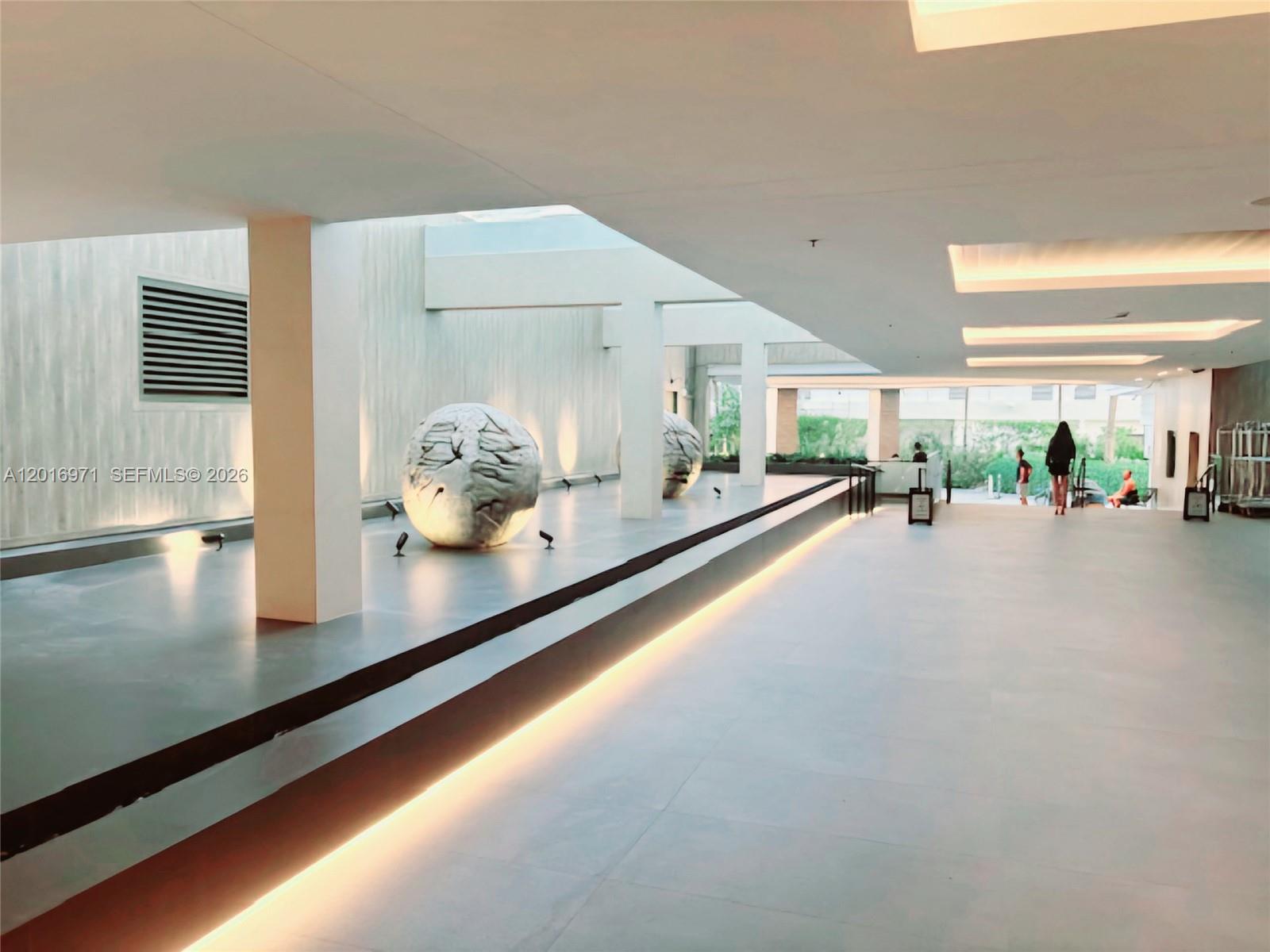 RONEY PALACE CONDO - Residential Lease