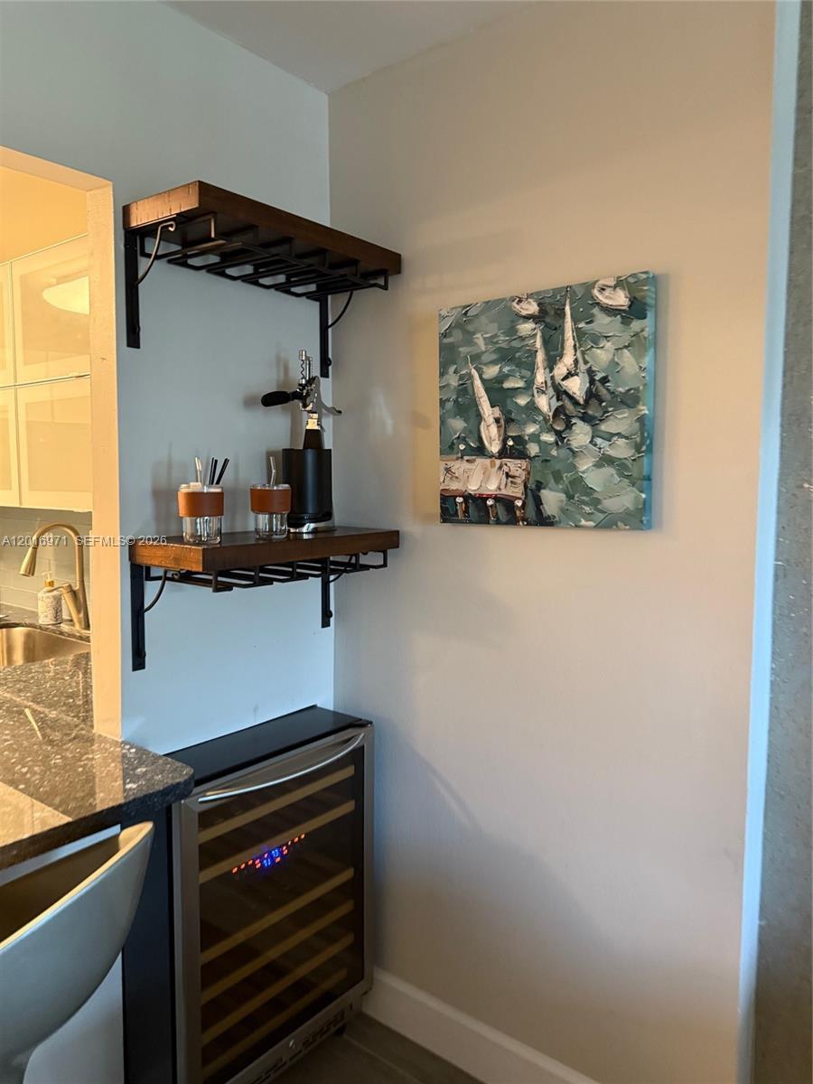 RONEY PALACE CONDO - Residential Lease