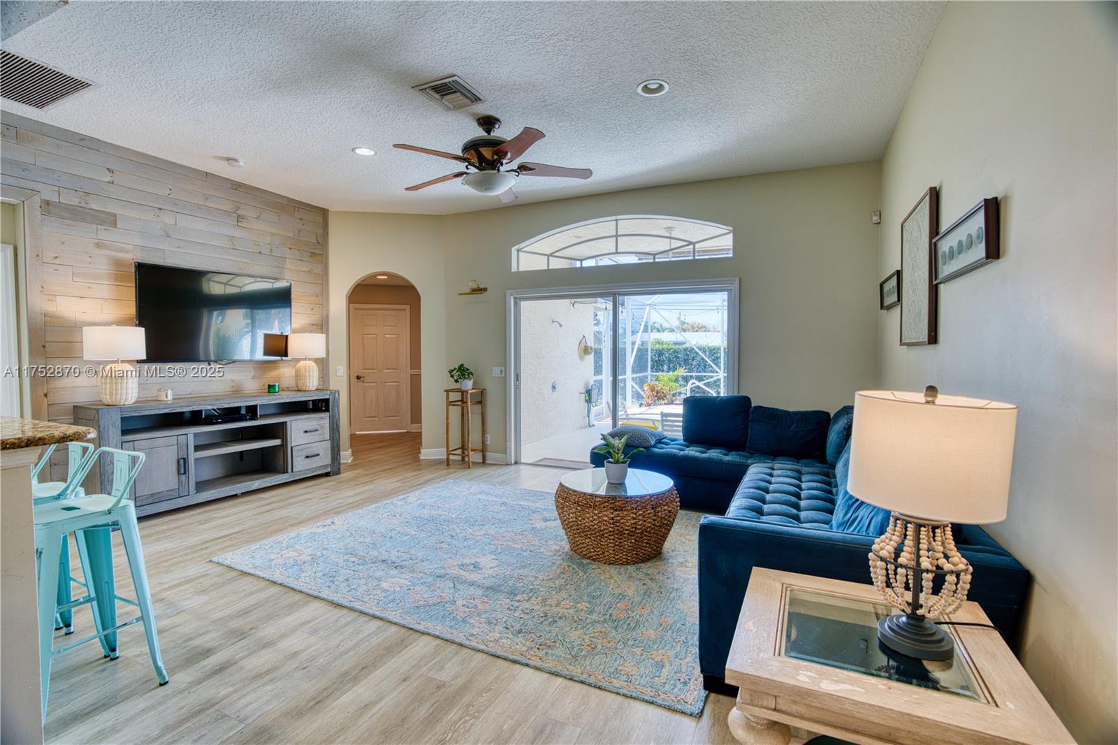 CLOCKTOWER HAMMOCK - Residential Lease