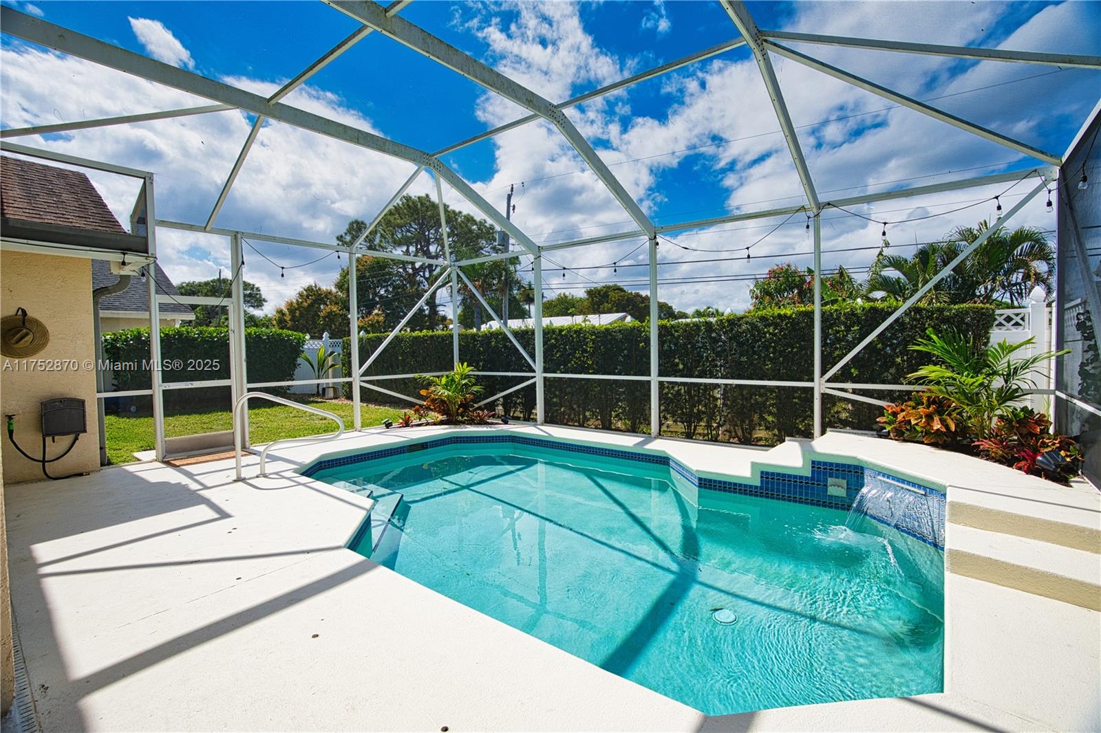 CLOCKTOWER HAMMOCK - Residential Lease