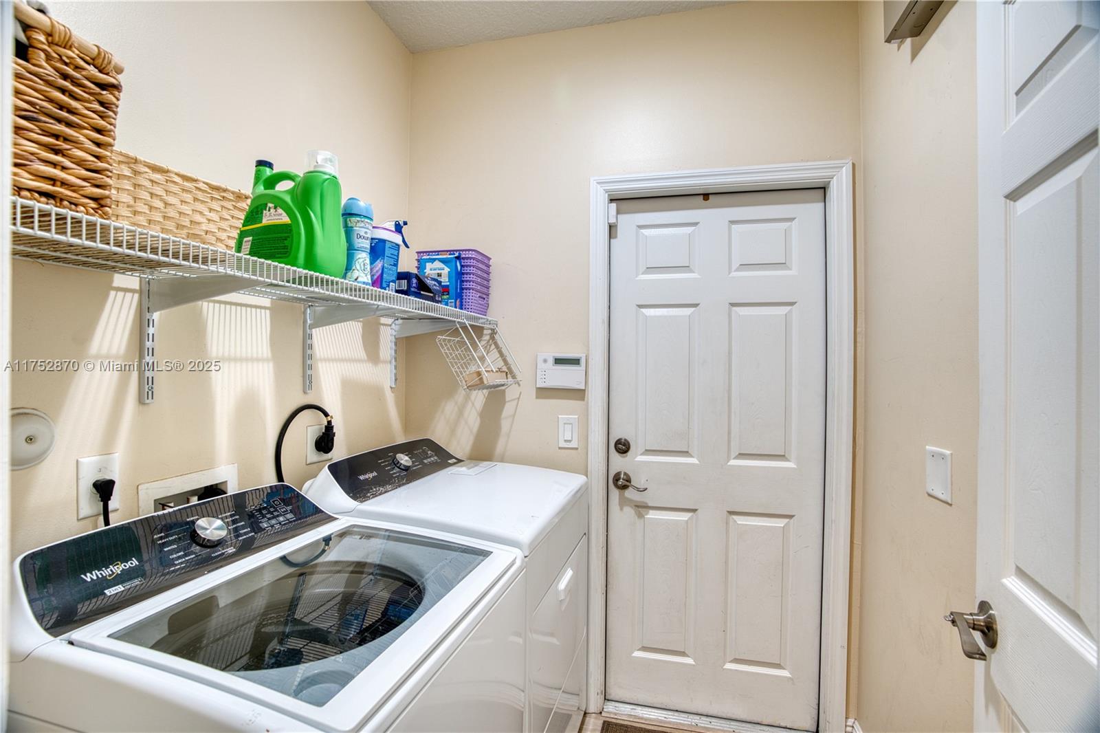 CLOCKTOWER HAMMOCK - Residential Lease
