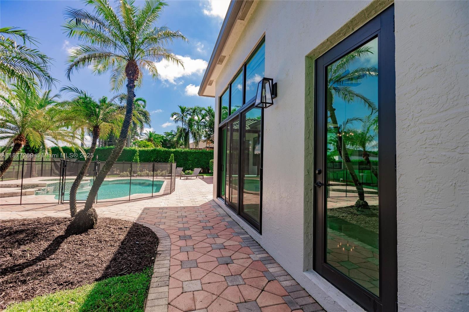 KAPOK GROVE ESTATES - Residential