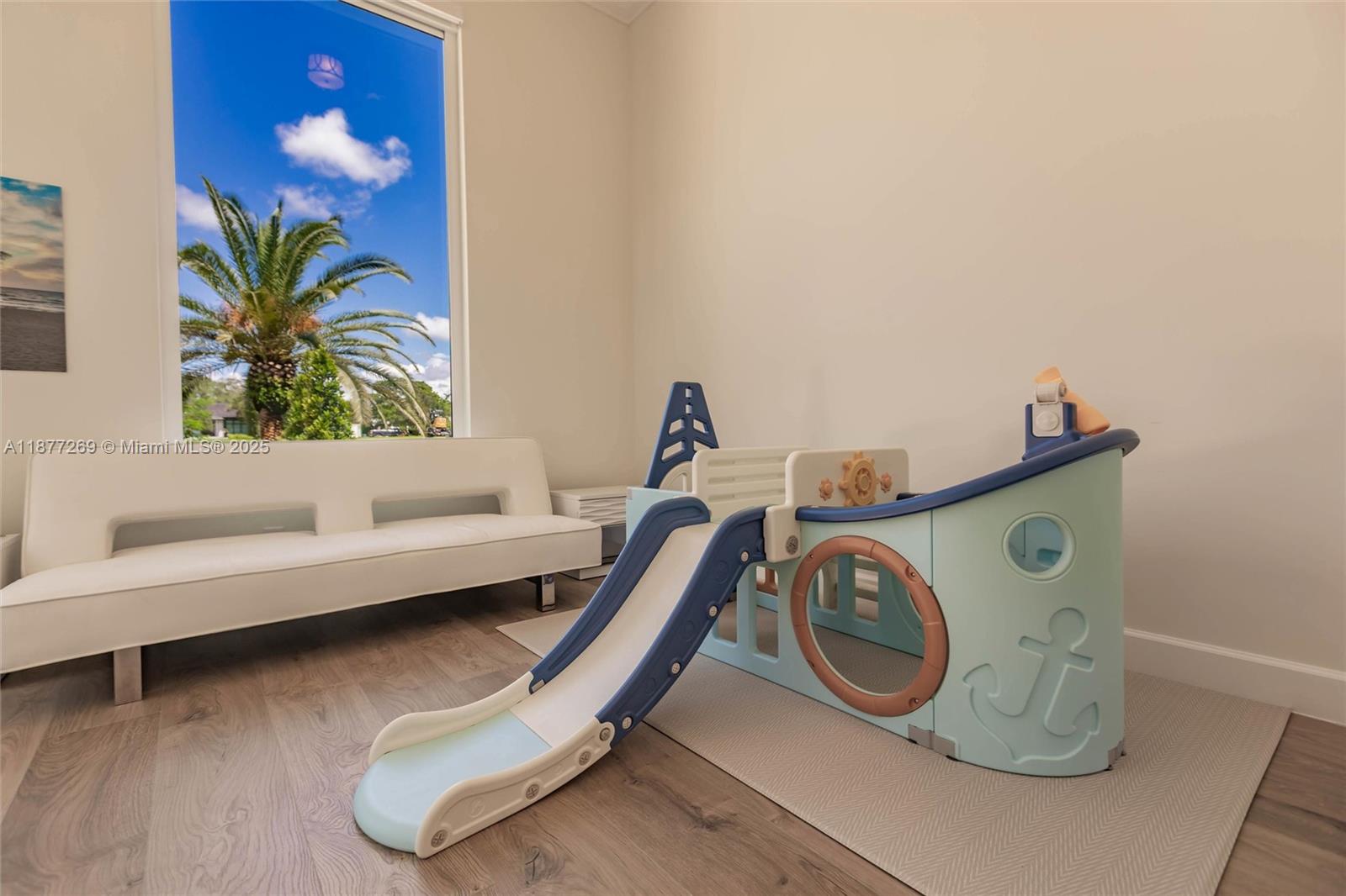 KAPOK GROVE ESTATES - Residential