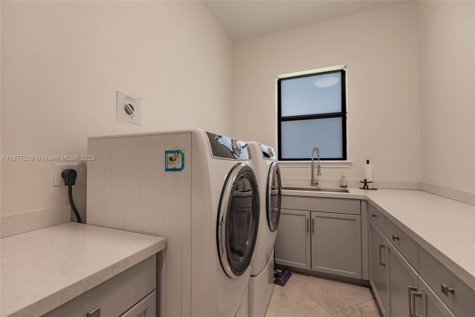 KAPOK GROVE ESTATES - Residential